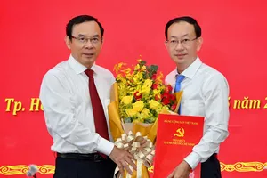 Phó Chánh Văn phòng Thành ủy TPHCM giữ chức Bí thư Quận ủy quận 4