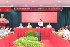 Gắn công tác phòng chống tham nhũng, tiêu cực với cơ chế khuyến khích, bảo vệ cán bộ năng động, sáng tạo