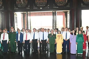 Lãnh đạo Đảng, Nhà nước, TPHCM dâng hoa, dâng hương tại Khu truyền thống cách mạng Sài Gòn - Chợ Lớn - Gia Định