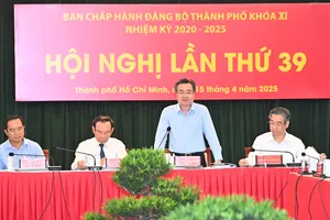 Phó Bí thư Thường trực Thành ủy TPHCM Nguyễn Thanh Nghị phát biểu