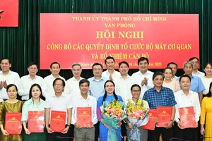 Cán bộ phải đổi mới, sáng tạo nhiều hơn trong tư duy và hành động