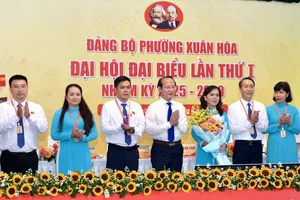 Vận động người dân tham gia phong trào “Bình dân học vụ số”