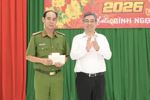 Lãnh đạo TPHCM thăm, động viên các lực lượng trực tết ở đặc khu Côn Đảo