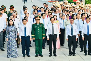 Lãnh đạo TPHCM dâng hoa, dâng hương tri ân các bậc tiền nhân, Mẹ Việt Nam anh hùng, Anh hùng liệt sĩ