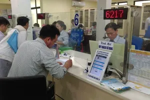 Nhân viên trung tâm hành chính mắc Covid-19, quận 10 tạm dừng tiếp nhận hồ sơ đến 21-2