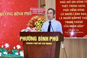 Ông Trần Ngọc Bảo, Phó Chủ nhiệm CLB Truyền thống kháng chiến TPHCM, phát biểu chỉ đạo đại hội