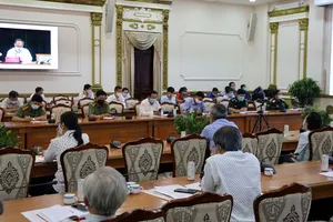 Buổi giao ban trực tuyến Ban Chỉ đạo phòng chống dịch Covid-19 TPHCM. Ảnh: HMC