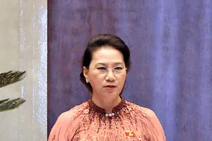 Chủ tịch Quốc hội Nguyễn Thị Kim Ngân phát biểu kết luận phiên chất vấn đối với Bộ trưởng Bộ KHĐT Nguyễn Chí Dũng 