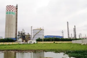 Việc Nhà máy đạm Ninh Bình thuộc Tập đoàn hóa chất liên tục thua lỗ khiến nhiều cán bộ bị kỷ luật