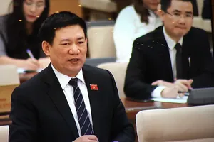 Tổng Kiểm toán Nhà nước Hồ Đức Phớc phát biểu tại phiên họp 