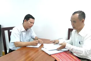 Bộ Tư pháp không đủ thẩm quyền "tuýt còi" văn bản cấm ghi âm, ghi hình khi tiếp dân  ​  ​