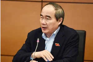 Bí thư Thành ủy TPHCM Nguyễn Thiện Nhân tại phiên họp tổ sáng 29-10-2019