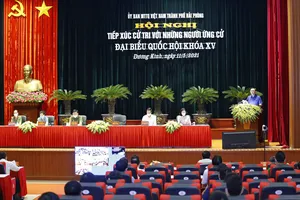 Chủ tịch Quốc hội Vương Đình Huệ khẳng định, cần phải khắc phục tình trạng lạm dụng về công nghệ cao, tuyến dưới chuyển lên tuyến trên, dẫn đến hổng tuyến y tế cơ sở