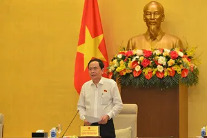 Phó Chủ tịch Thường trực Quốc hội Trần Thanh Mẫn phát biểu tại phiên họp