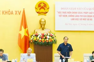 Phó Chủ tịch Quốc hội, Thượng tướng Trần Quang Phương chủ trì cuộc làm việc  ​