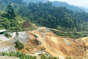 Cơ quan soạn thảo được yêu cầu bổ sung đánh giá tác động của chính sách ưu tiên nộp hồ sơ đề nghị cấp giấy phép khai thác khoáng sản. Ảnh minh họa 