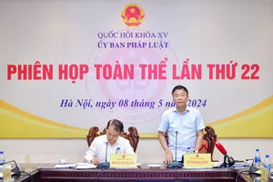 Cân nhắc kỹ việc bỏ quy định về địa hạt công chứng đối với bất động sản