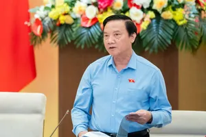 Phó Chủ tịch Quốc hội Nguyễn Khắc Định đề nghị không nên “nghị định hóa, thông tư hóa luật”. Ảnh: VIẾT CHUNG