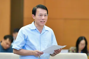 Bộ trưởng Bộ Công an Lương Tam Quang trình bày tờ trình về dự án Luật Dữ liệu 