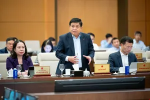 Phó Thủ tướng Chính phủ Nguyễn Chí Dũng phát biểu tại phiên họp 