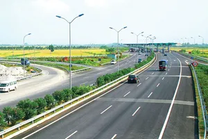 Dự thảo Nghị định này áp dụng cho các dự án đầu tư kết cấu hạ tầng BOT giao thông được ký kết trước ngày 1-1-2021 - thời điểm Luật PPP có hiệu lực 