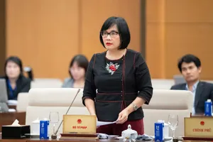 Thứ trưởng Bộ Tư pháp Đặng Hoàng Oanh góp ý hoàn thiện các dự thảo nghị quyết 