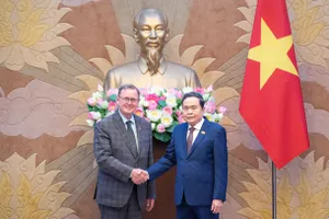 Chủ tịch Quốc hội Trần Thanh Mẫn tiếp Phó Chủ tịch Quốc hội Cộng hòa Liên bang Đức Bodo Ramelow tại Nhà Quốc hội. Ảnh: VIẾT CHUNG 
