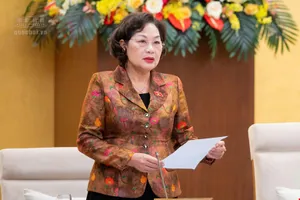 Phó Chủ tịch Quốc hội Nguyễn Thị Hồng tổng kết nội dung thảo luận. Ảnh: CỔNG THÔNG TIN ĐIỆN TỬ QUỐC HỘI