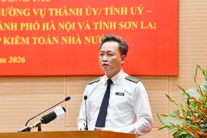 Tổng Kiểm toán Nhà nước Nguyễn Hữu Nghĩa phát biểu tại hội nghị. Ảnh: CẨM HÀ 