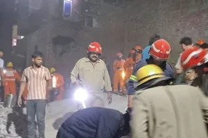 Ấn Độ: Sập nhà 4 tầng, ít nhất 11 người thiệt mạng 
