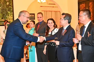 TPHCM tăng cường hợp tác với các địa phương của Nga