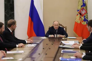Tổng thống Nga Vladimir Putin chủ trì cuộc họp ngày 9-3. Ảnh: ĐIỆN KREMLIN