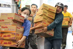 Tuổi trẻ TPHCM tiếp sức tỉnh Khánh Hòa khắc phục thiệt hại do mưa lũ