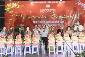 Ngày hội “Xuân đoàn kết - Tết nghĩa tình” gắn kết tình làng, nghĩa xóm 