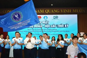 Bí thư Thành ủy Hải Phòng Lê Tiến Châu dự họp mặt cựu cán bộ Đoàn - Hội Trường Đại học Luật TPHCM 