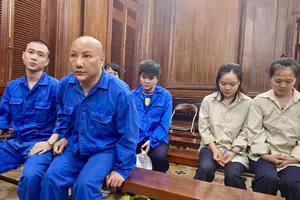 Mua bán trẻ em qua nhóm “cho nhận con nuôi”, các bị cáo lãnh án tù