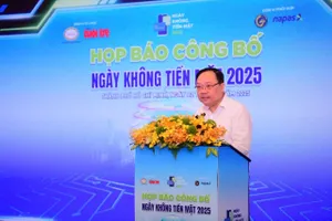 Ông Phạm Anh Tuấn, Vụ trưởng Vụ Thanh toán (NHNN) tại buổi họp báo