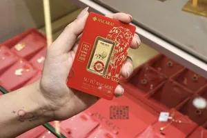 Giá vàng trong nước sáng nay giảm mạnh (Ành: NHUNG NGUYỄN)