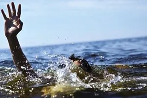 Mẹ cùng con trai 5 tuổi tử vong dưới ao cá 