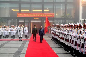 Thủ tướng Nguyễn Xuân Phúc đến dự hội nghị.