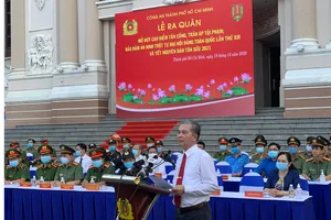 Ông Ngô Minh Châu, Phó Chủ tịch UBND TPHCM phát biểu chỉ đạo tại buổi lễ. Ảnh: CHÍ THẠCH