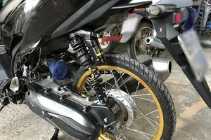 Phương tiện của 2 "quái xế" 