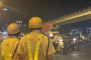 Cao điểm tấn công trấn áp các loại tội phạm, bảo đảm an toàn tuyệt đối bầu cử các cấp ở TPHCM. Ảnh: CHÍ THẠCH 