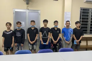 Nhóm đối tượng tại cơ quan công an 