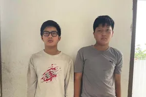 Hai đối tượng tại cơ quan công an