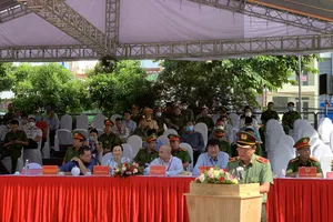 2.300 người tham gia diễn tập chữa cháy ở trung tâm thương mại