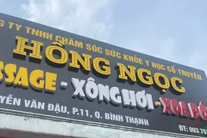 Bắt quả tang 2 nữ nhân viên Công ty y học cổ truyền kích dục cho khách 