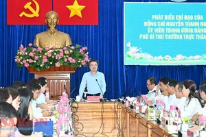Đồng chí Nguyễn Thanh Nghị, Ủy viên Trung ương Đảng, Phó Bí thư Thường trực Thành ủy TPHCM phát biểu tại hội nghị. Ảnh: VIỆT DŨNG