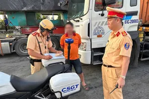 TPHCM: Phạt nhiều tài xế container từ dữ liệu camera trên xe