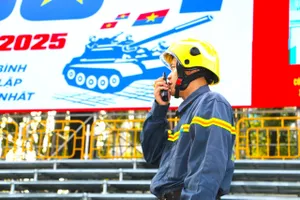 Cảnh sát PCCC túc trực trực chiến tại các khu vực trọng yếu ở quận 1 